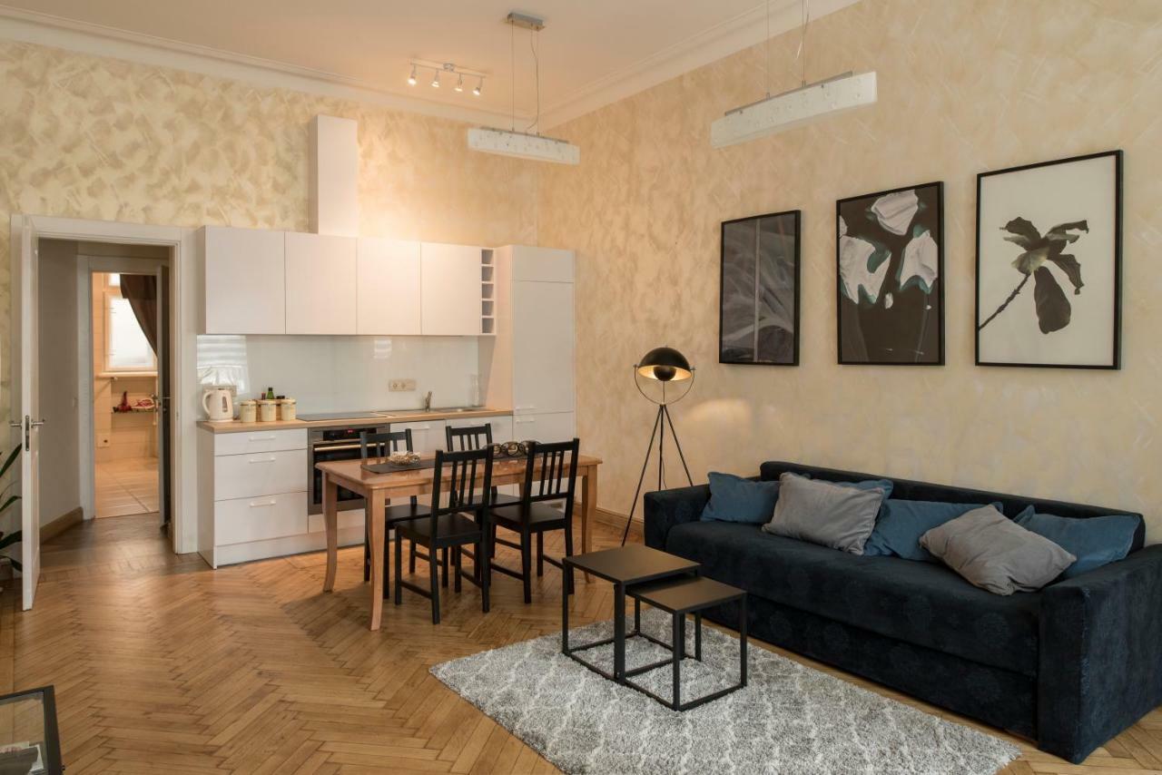 M Terrace Lejlighed Kaunas Eksteriør billede